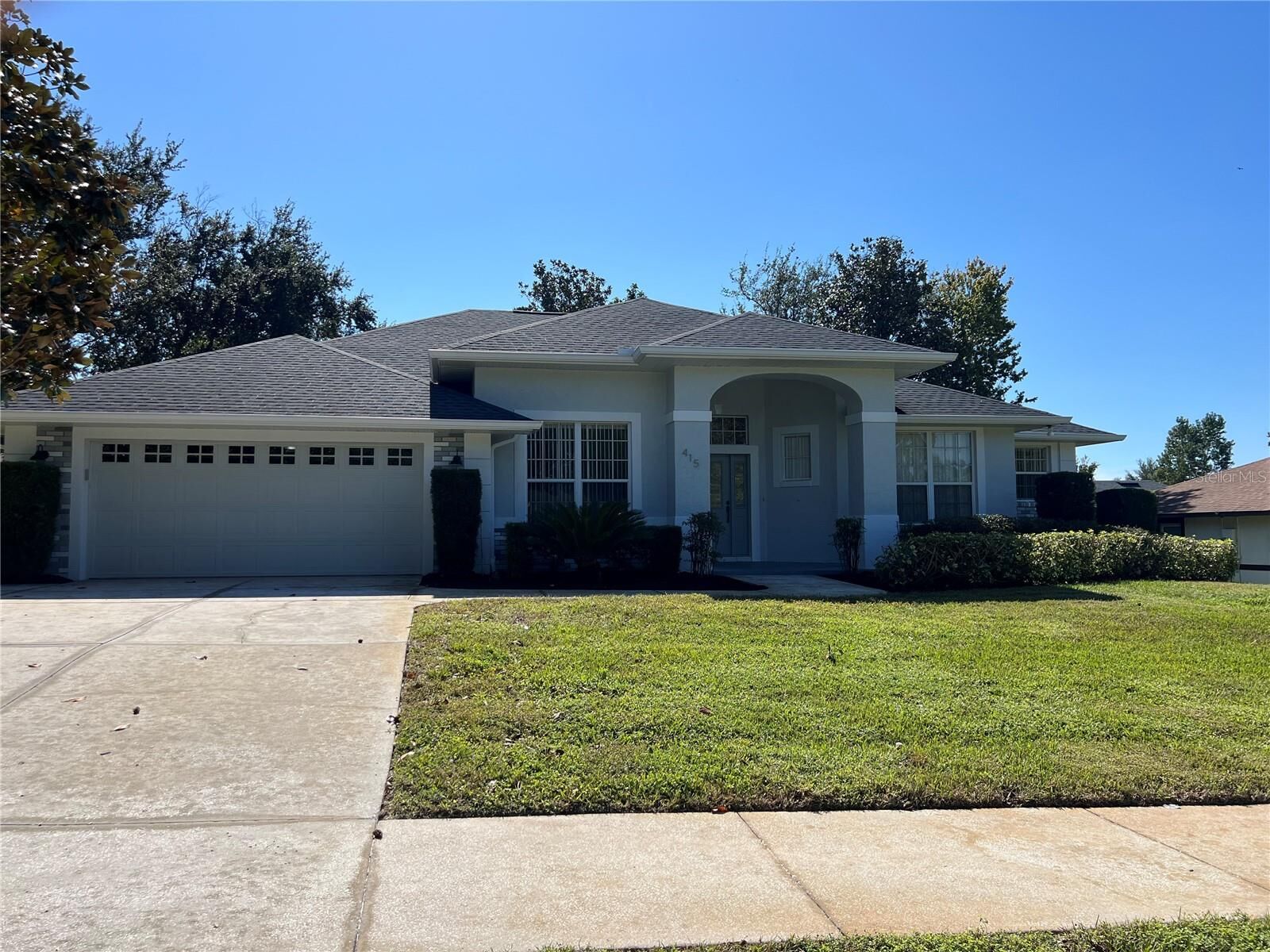 Property Photo: 415 Royal Street FL 34715