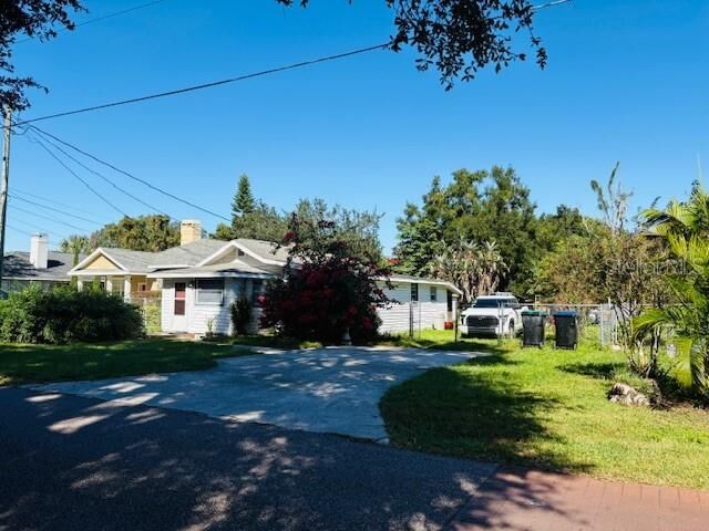 Property Photo:  2011 E Grant Avenue  FL 32806 