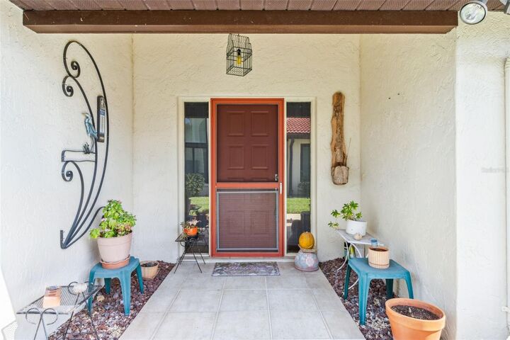 Property Photo:  2697 Clubhouse Drive  FL 33898 