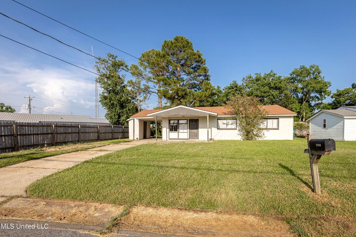 Property Photo:  3306 Whitmore Street  MS 39567 