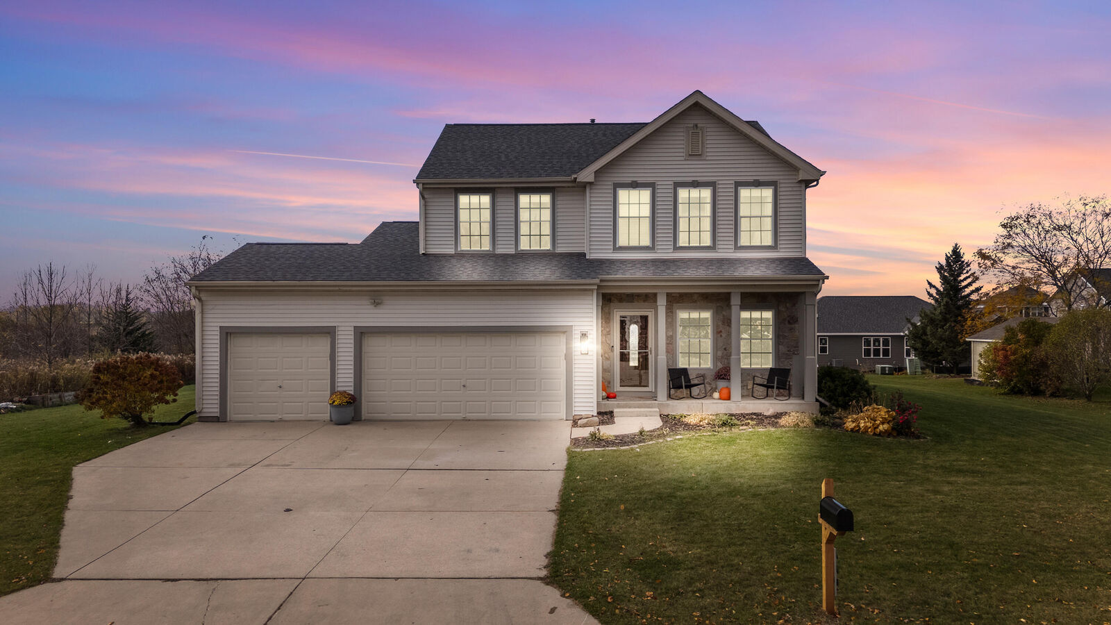 Property Photo:  445 Michael St  WI 53004 