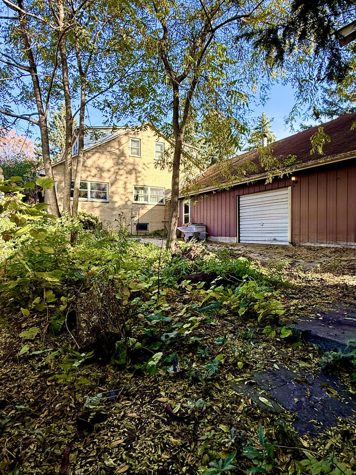 Property Photo: 4723 Shirley Ave WI 53406