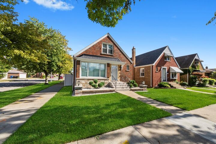 6201 S Meade Avenue  Chicago IL 60638 photo