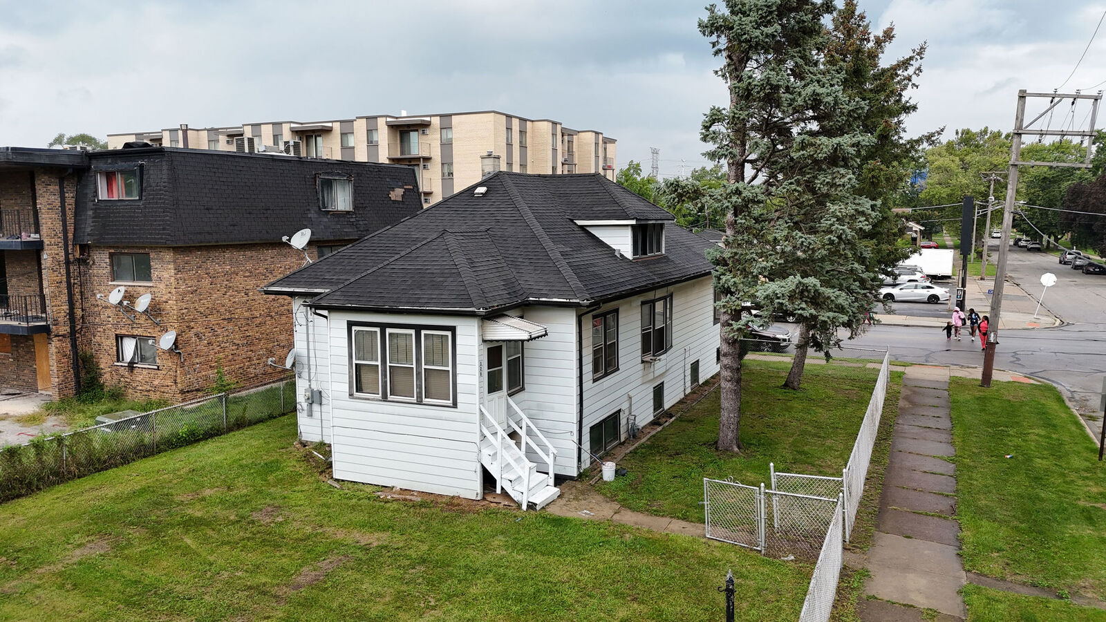 Property Photo: 328 W 138th Street IL 60827