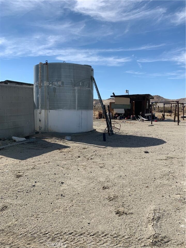 Property Photo:  2551 Bella Dr  CA 92301 