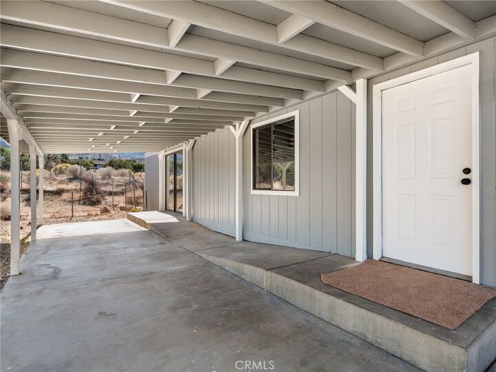 Property Photo:  633 Cholla  CA 92372 