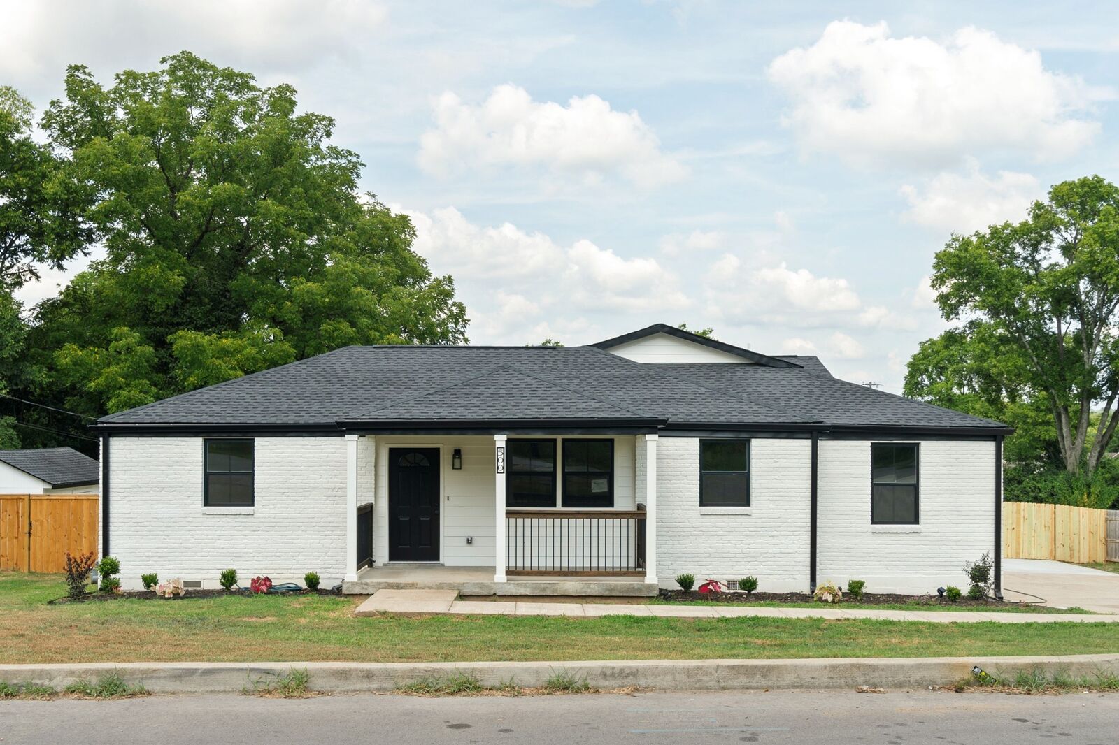 Property Photo:  500 Lanier Dr  TN 37115 