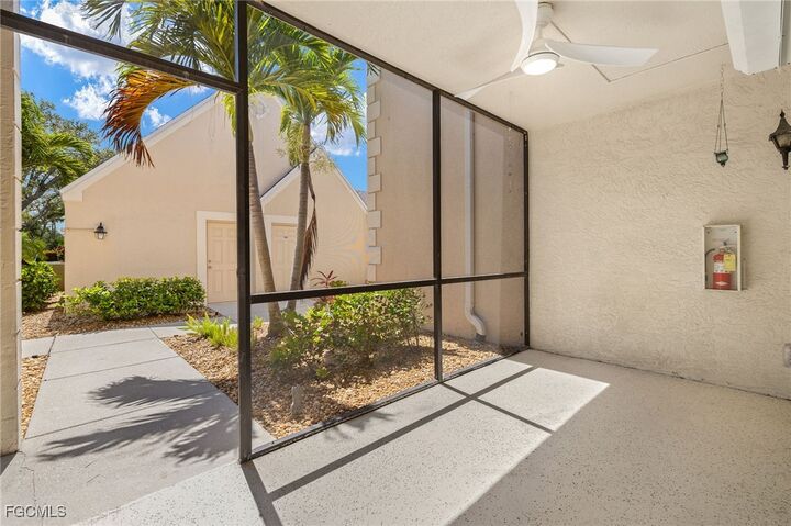 Property Photo:  16320 Kelly Cove Drive 270  FL 33908 