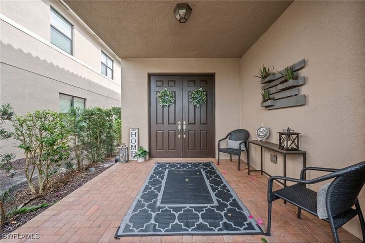 Property Photo:  3082 Hudson Terrace  FL 34119 