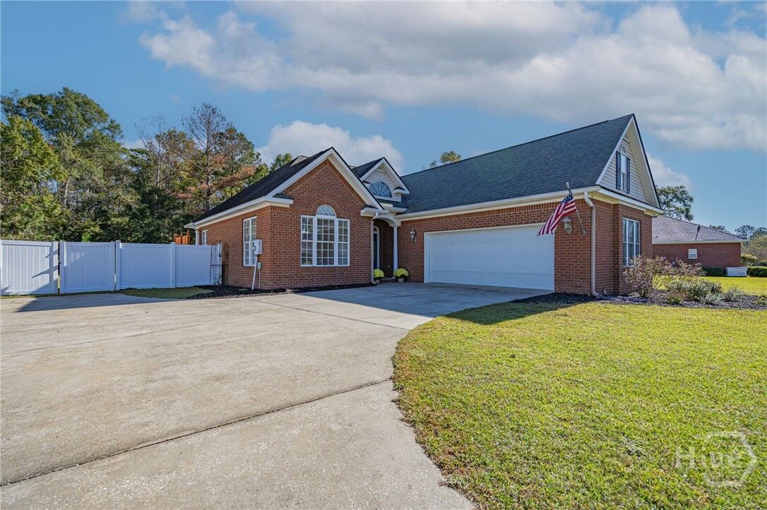 Property Photo:  104 Pleasant Hill Road  GA 31326 