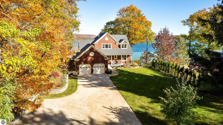 Property Photo:  6019 Crystal Avenue  MI 49617 