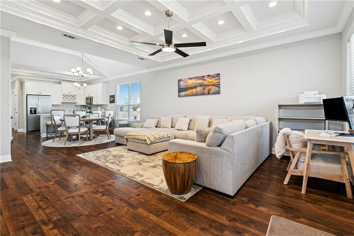 Property Photo:  5700 Peoples Avenue  LA 70122 