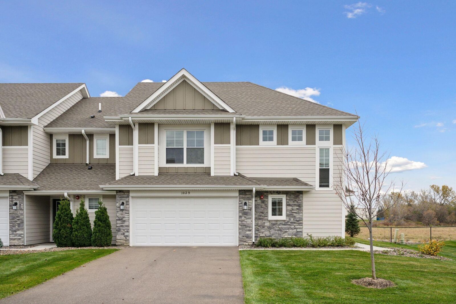 Property Photo: 1029 Jubert Drive MN 55340