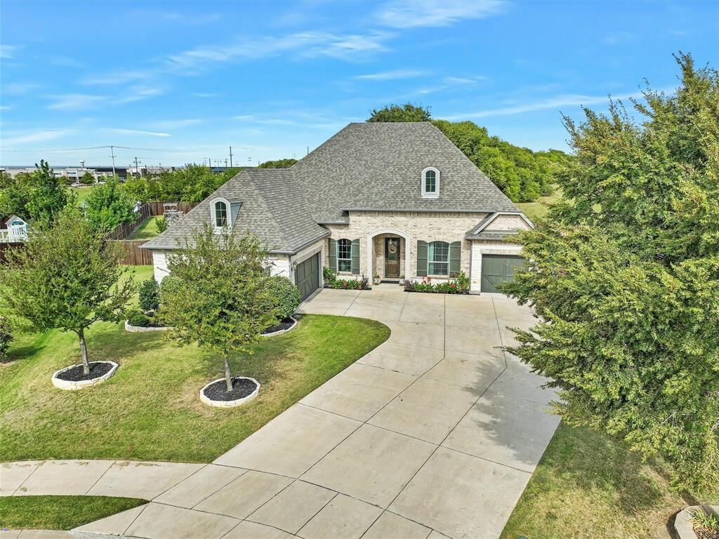 Property Photo: 1501 Lariat Drive TX 75078