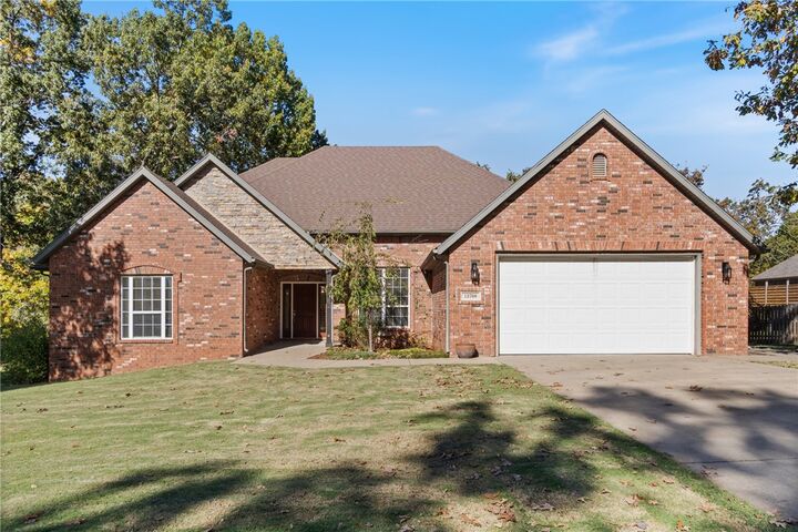 Property Photo: 13708 Crazy Horse Drive AR 72758