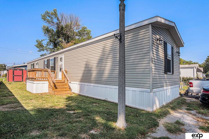 Property Photo: 3101 Washington Street Lot #18 NE 68005