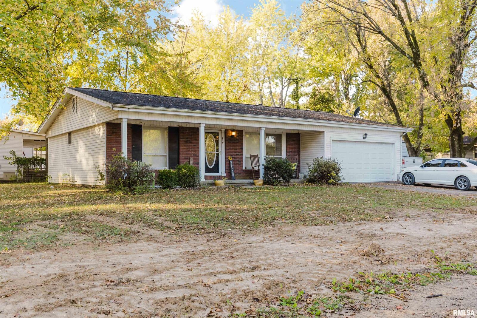 Property Photo:  829 Melody Lane  IL 62948 