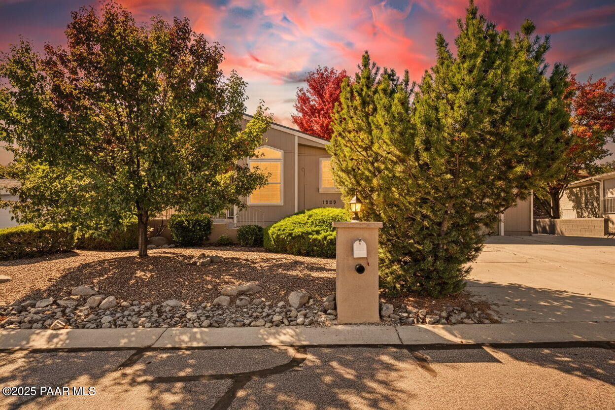 Property Photo: 1889 Sarafina Drive AZ 86301