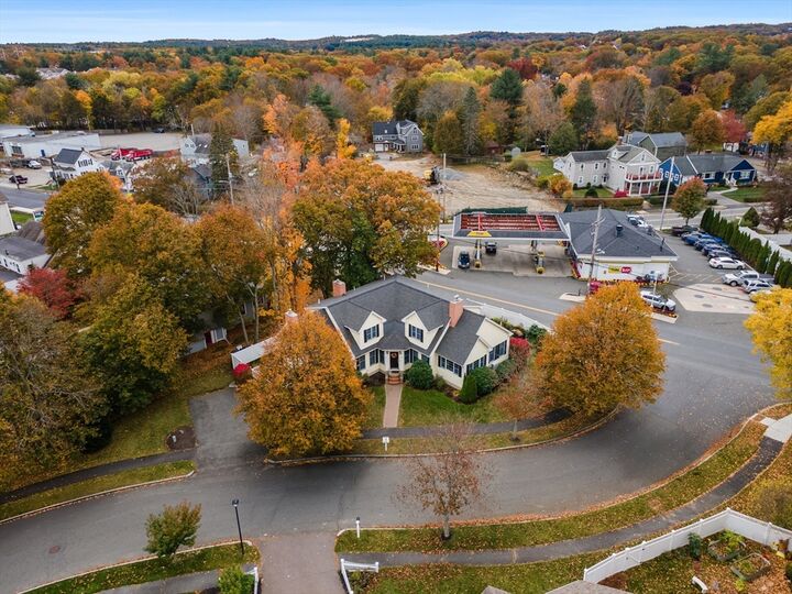 Property Photo:  3 Garden Lane 3  MA 01880 