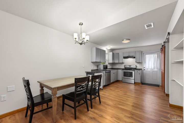 Property Photo: 8528 Laredo St FL 32566