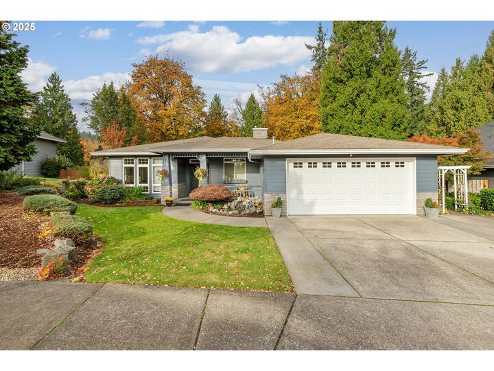 Property Photo: 2573 SE Morlan Way OR 97080