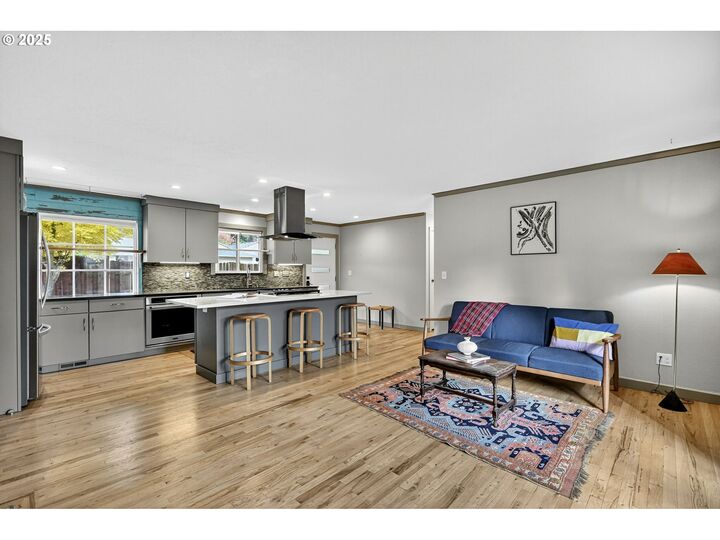 830 NE 172nd Ave  Portland OR 97230 photo