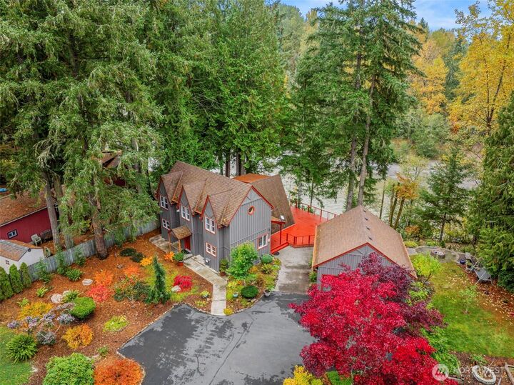 Property Photo:  1703  Tower Road  WA 98611 
