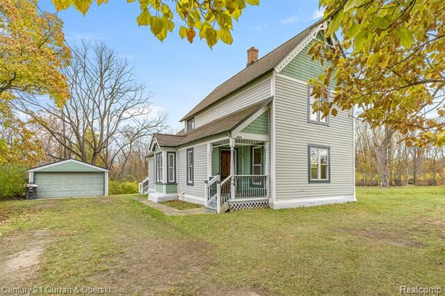 Property Photo:  8004 N Farmington Road  MI 48185 