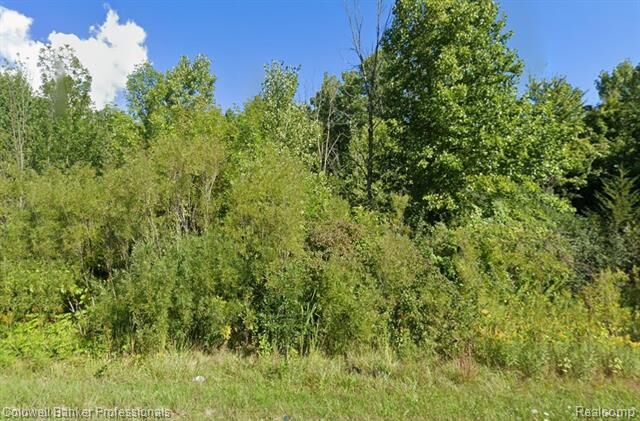 Property Photo: 00 Cr 378 MI 49043