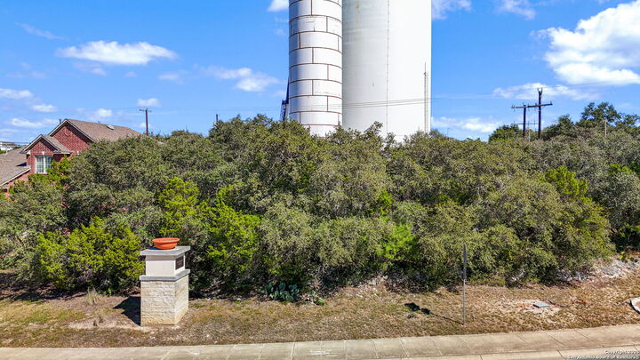 419 Knights Cross Dr.  San Antonio TX 78258 photo