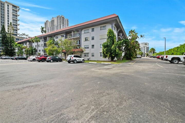 Property Photo: 8107 SW 72nd Ave 407E FL 33143