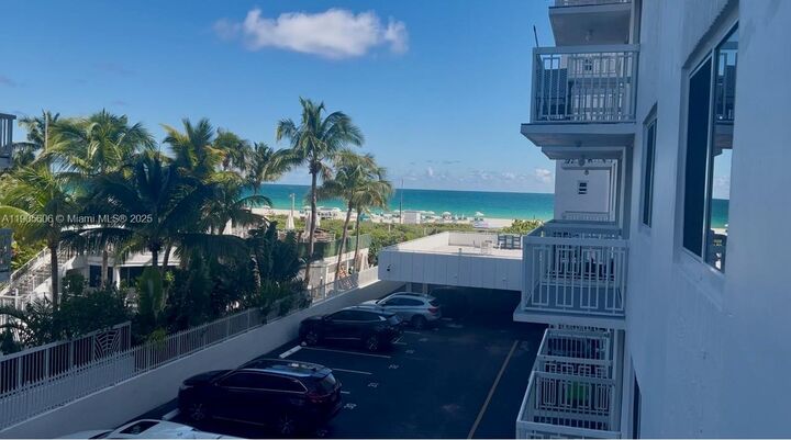 Property Photo: 401 Ocean Dr 322 FL 33139