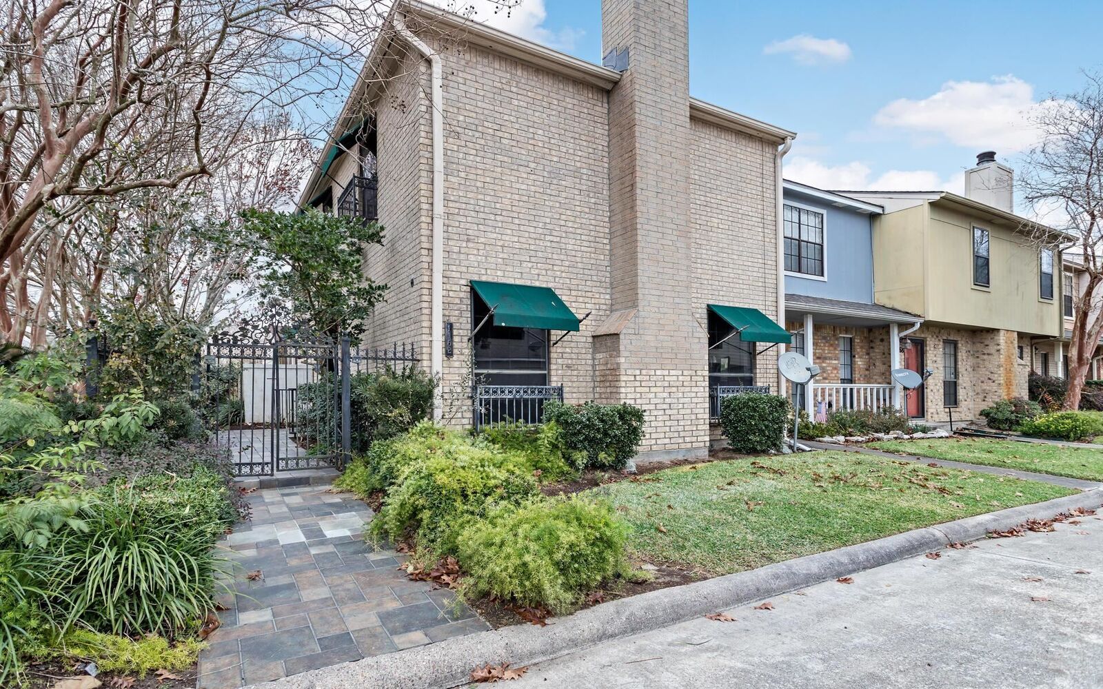 Property Photo:  1162 Green Meadow  TX 77706