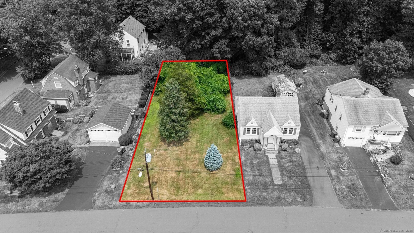 Property Photo:  35 Haywood Lane  CT 06514 