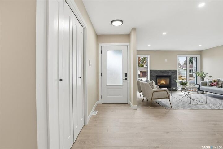 Photo de la propriété:  103 Cypress Court  SK S7K 5C3