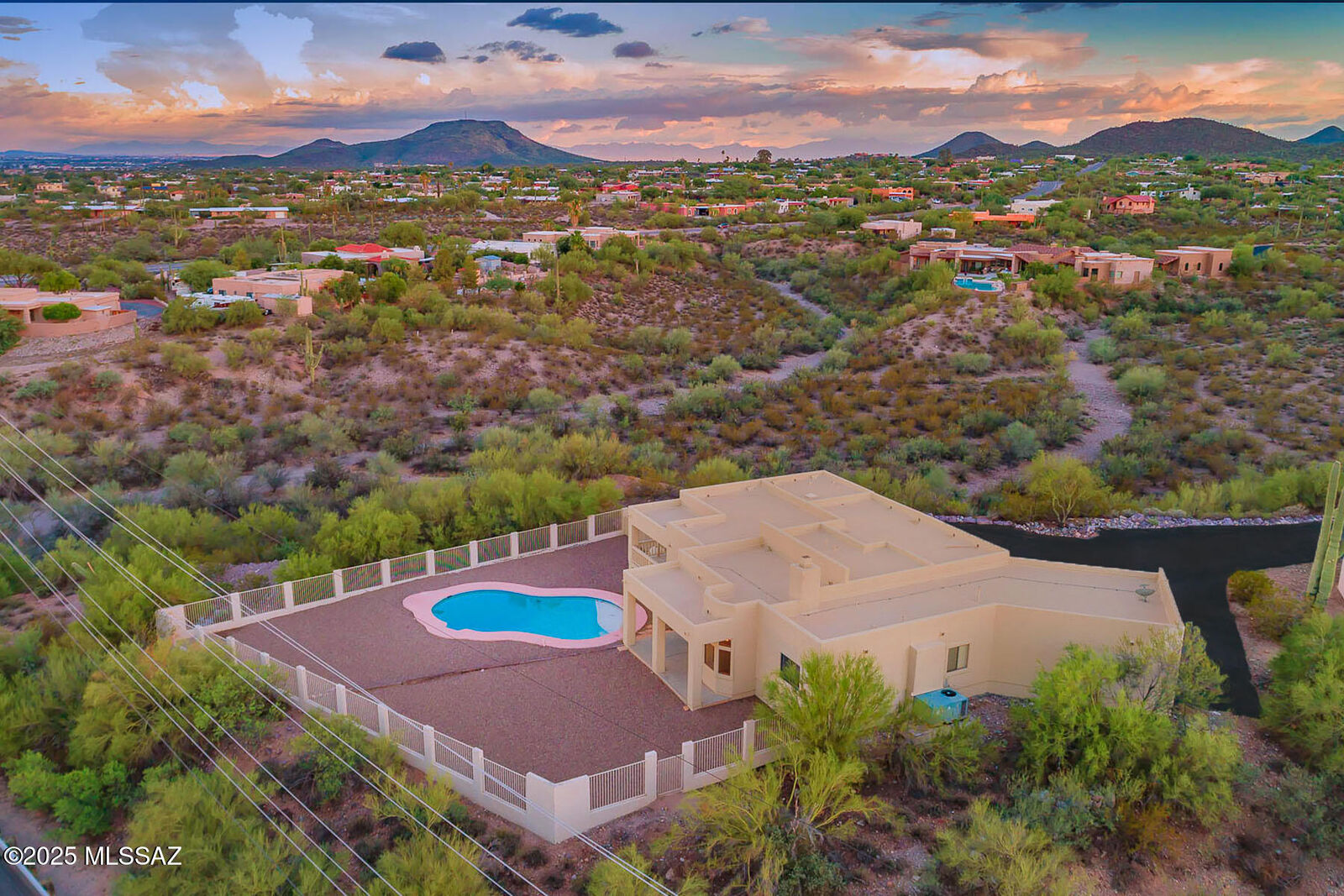 Property Photo: 3445 W Whispering Bells Court AZ 85745