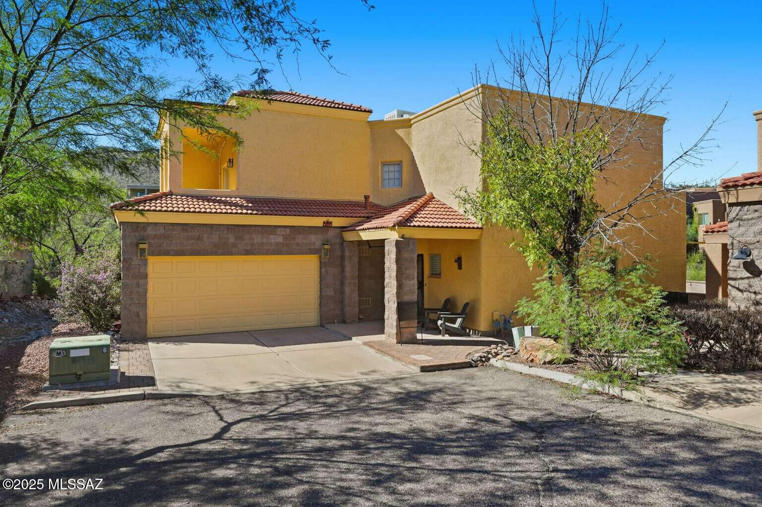 Property Photo: 508 S Stephanie Loop AZ 85745