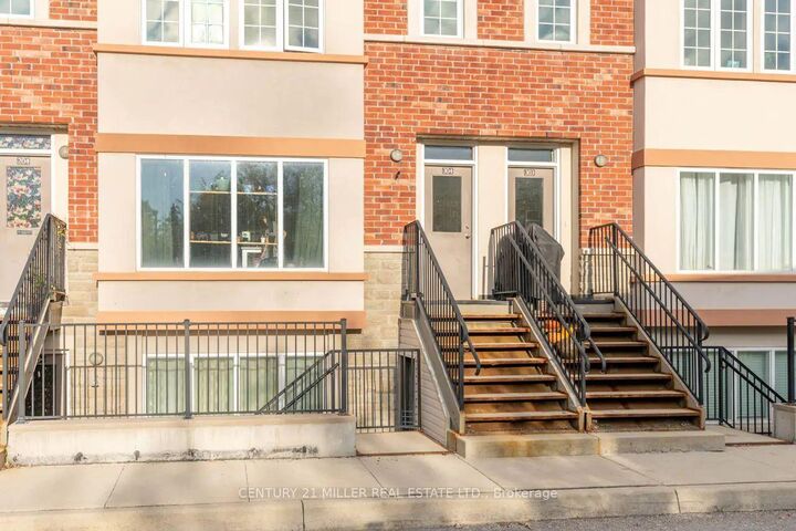 Property Photo:  174 Bronte Street S 304  ON L9T 1Y8 
