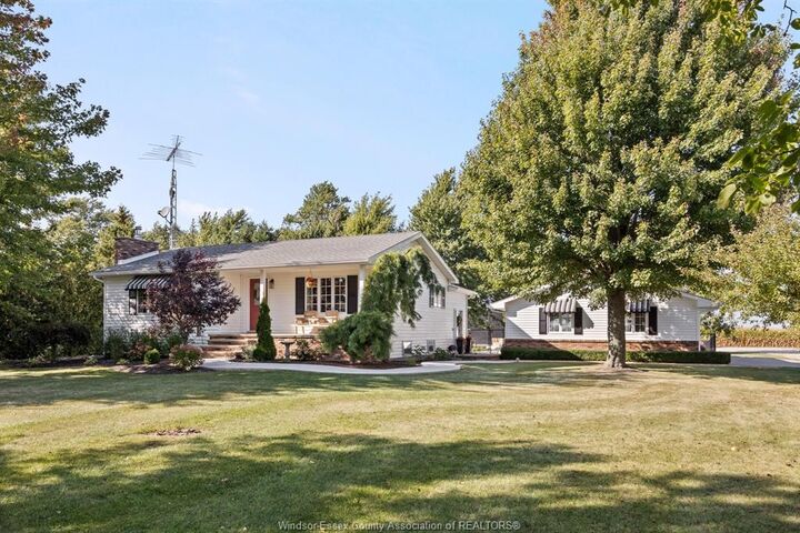 Photo de la propriété: 8146 Lakeshore Rd 311 ON N0P 2J0