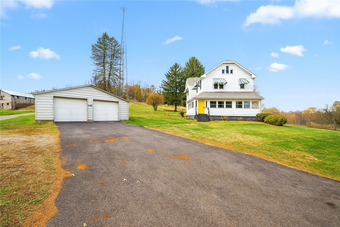 Property Photo:  272 Shaffer Rd  PA 15010