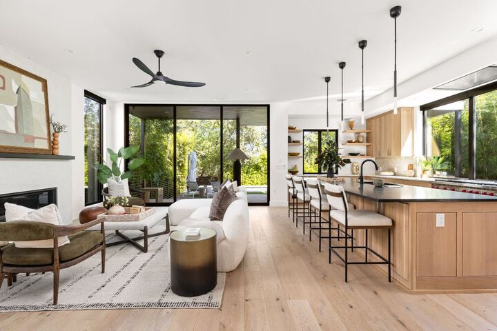 Property Photo: 908 Retama Street TX 78704