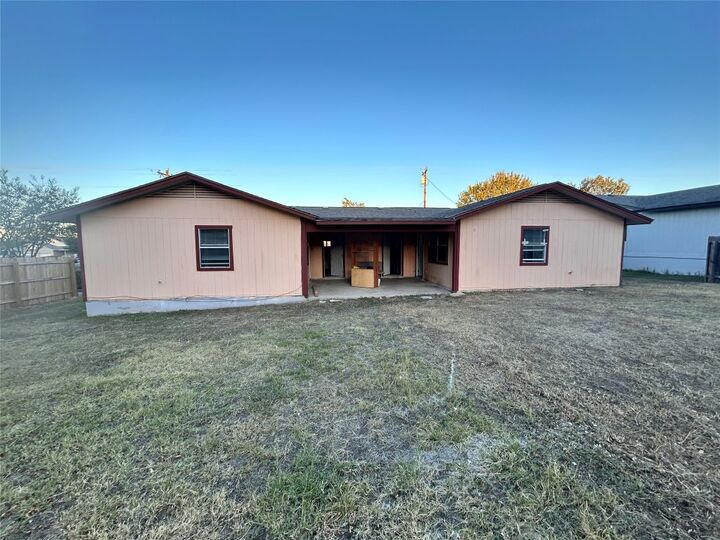 Property Photo:  2305 S Bagdad Road  TX 78641 