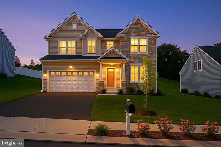 645 N Pier Drive  Lancaster PA 17603 photo