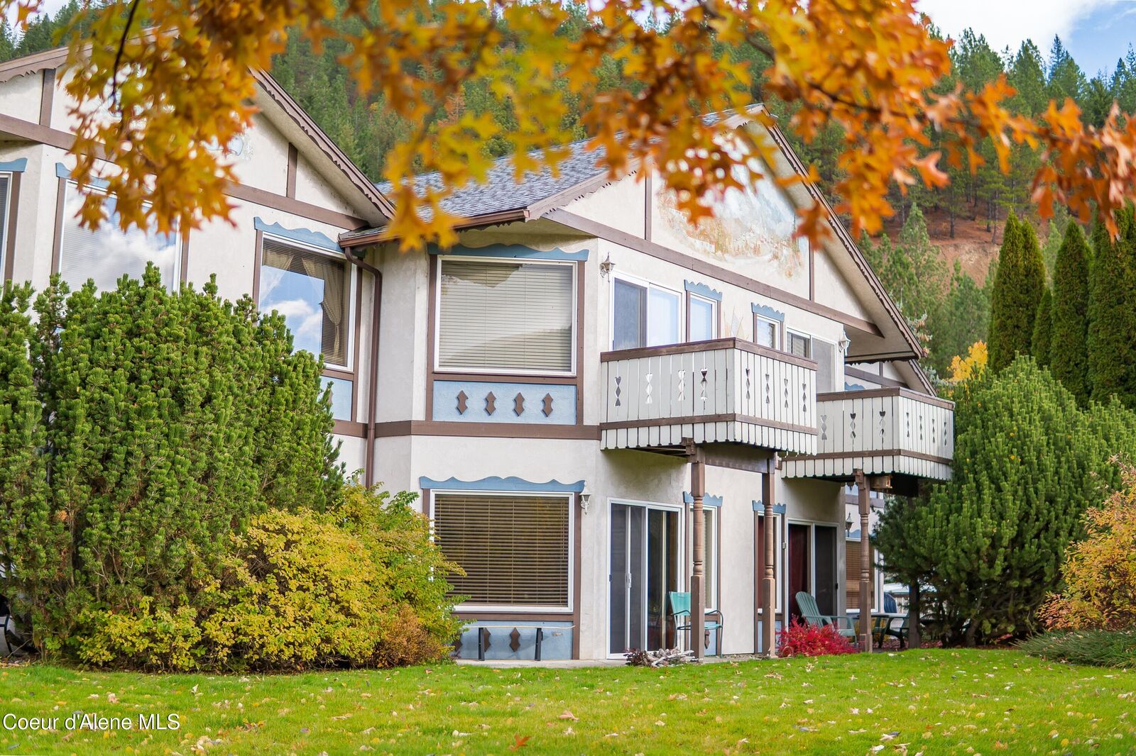 Property Photo:  950 W Cameron Ave 103  ID 83837 