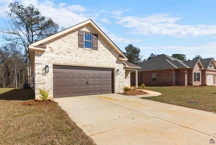 Property Photo:  600 Bristleleaf Path  GA 31047 