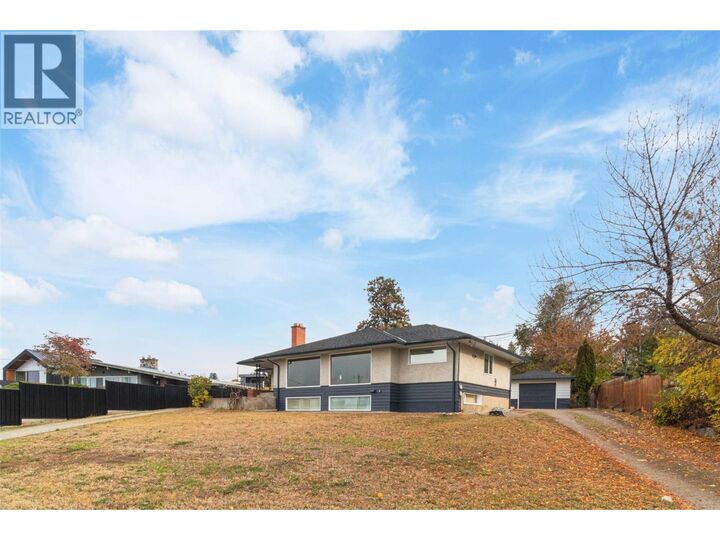 Photo de la propriété: 4829 Lakeshore Road BC V1W 4H6