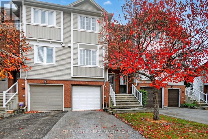 Property Photo: 21 Scout Street ON K2C 4B9