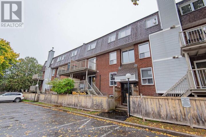 Property Photo: 3066 Councillor'S Way H ON K1T 2S7