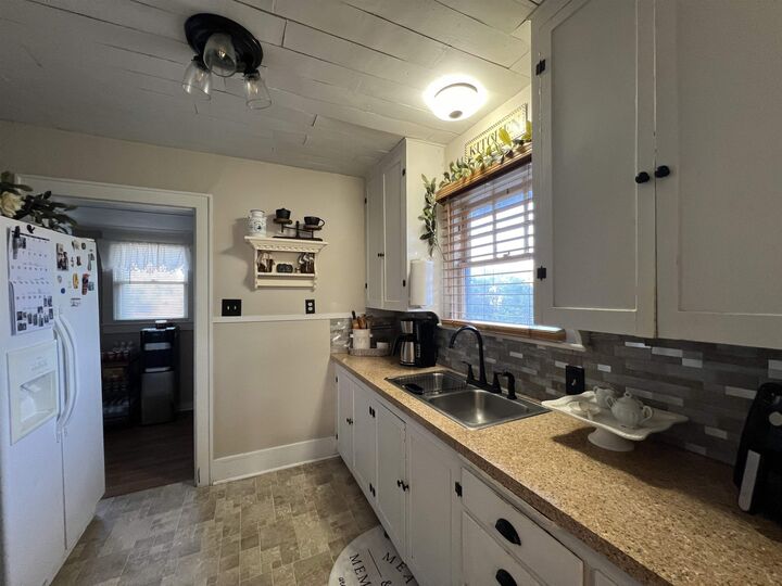 Property Photo:  1100 5th Ave  KS 67801 