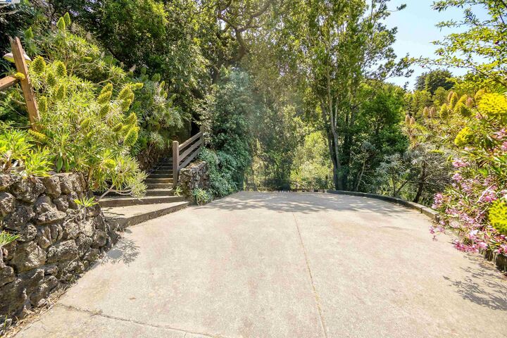 Property Photo: 21 Red Rock Way CA 94903